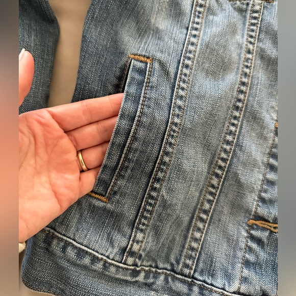 Woman’s Jean jacket - Picture 4 of 5